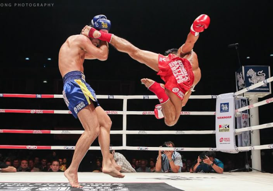 Học Kickboxing Cơ Bản: Lộ Trình Từ Con Số 0 Đến Võ Sĩ